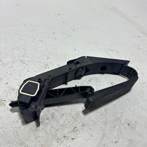 Педали газа A2213000104 MERCEDES