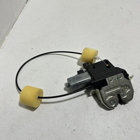 Замок задней двери A2217500085 MERCEDES