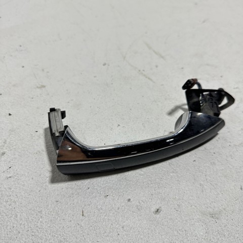 Ручка двери передней наружная правая A2217600670 MERCEDES