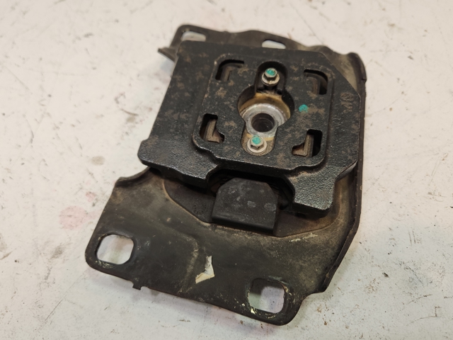AV6Z6068A FORD Подушка (опора) двигателя левая верхняя купить в Запорожье