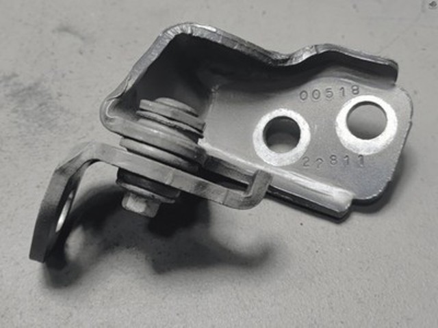 BB5Z7822811B FORD Петля двери передней левой купить в Тернополь