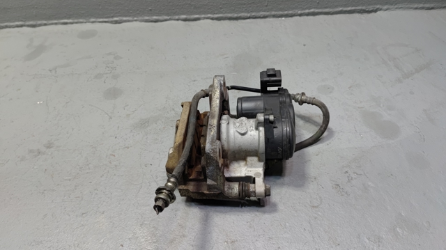 Суппорт тормозной задний правый D40006RA2A NISSAN