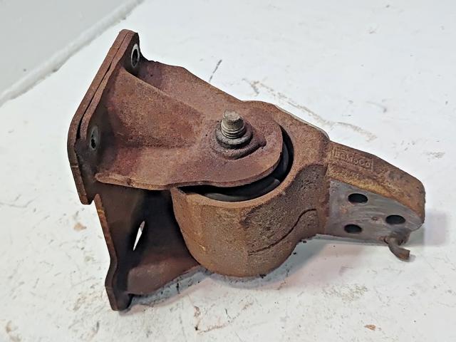 Левая подушка двигателя HL3Z6038B FORD
