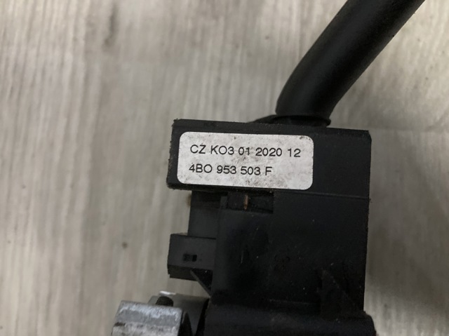 Переключатель подрулевой, правый 4B0953503F FORD