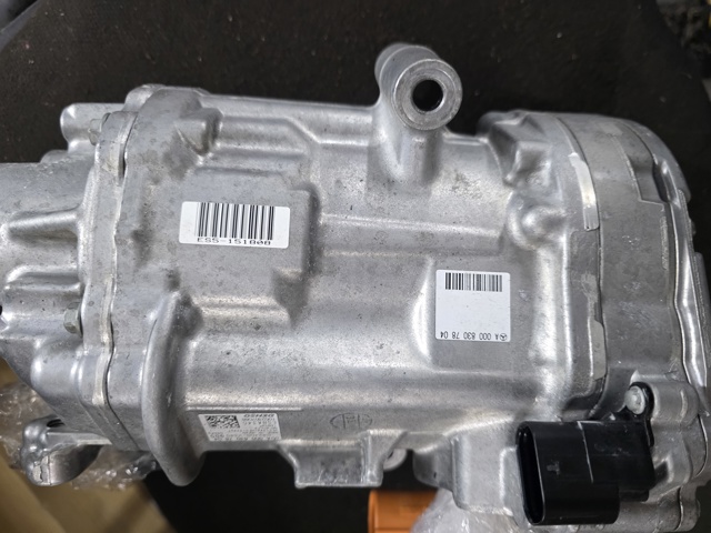MERCEDES A0008307804 Компрессор кондиционера в наличии Черновцы