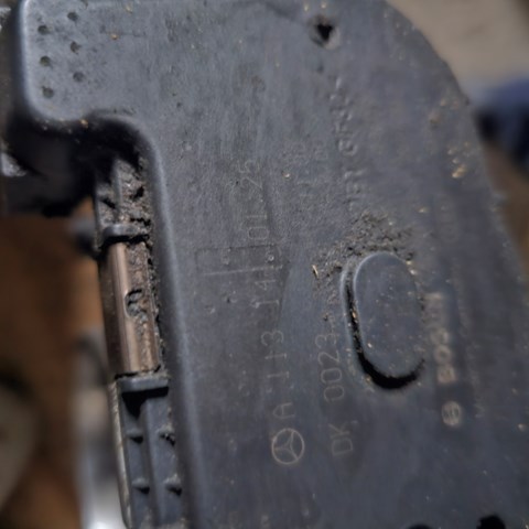 Заслонка воздушная A1131410125 MERCEDES