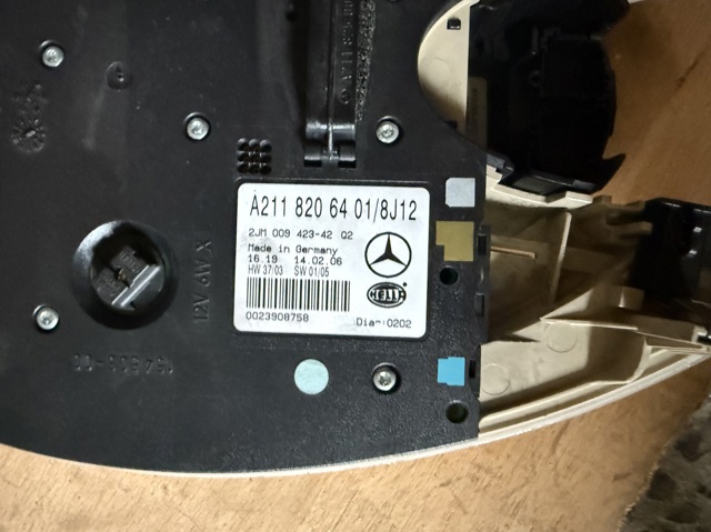 MERCEDES A2118206401 Плафон освещения салона (кабины) в наличии Каменское