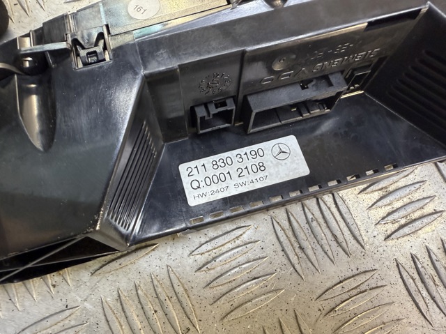 MERCEDES A2118303190 Блок управления режимами отопления/кондиционирования в наличии Тернополь