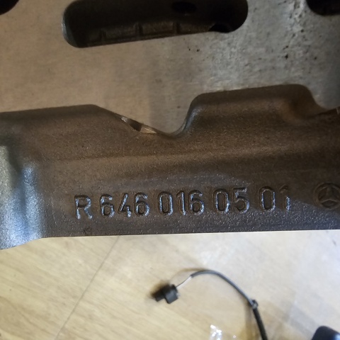 MERCEDES R6460160501 ГБЦ в наличии Одесса