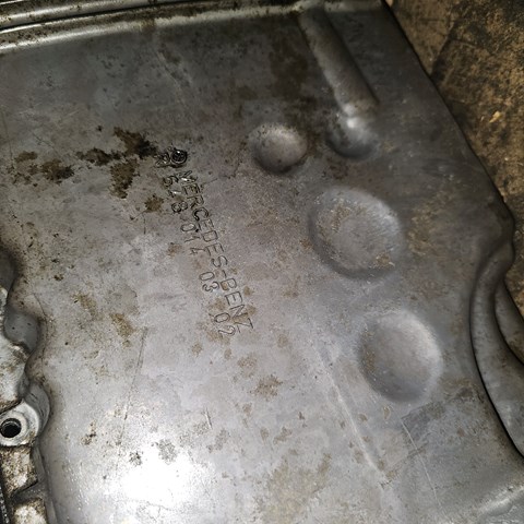 Масляный поддон двигателя R6480140302 MERCEDES