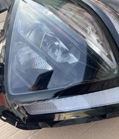 HYUNDAI 92102R2000 Правая фара в наличии Каменское