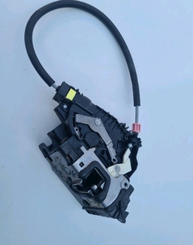 MERCEDES A0997209601 Замок двери передней правой в наличии Чернигов