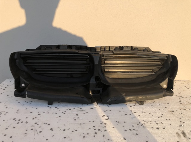 Жалюзи радиатора 51117178116 BMW