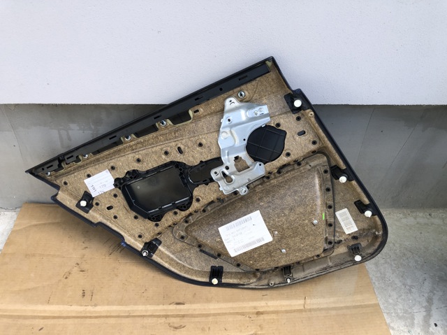 BMW 51426984390 Обшивка (облицовка) внутренняя двери задней правой в наличии Полтава