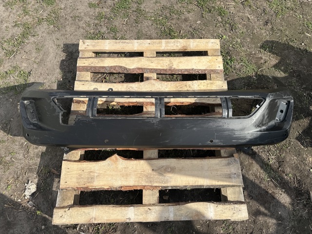 Бампер задний 5215916570 TOYOTA