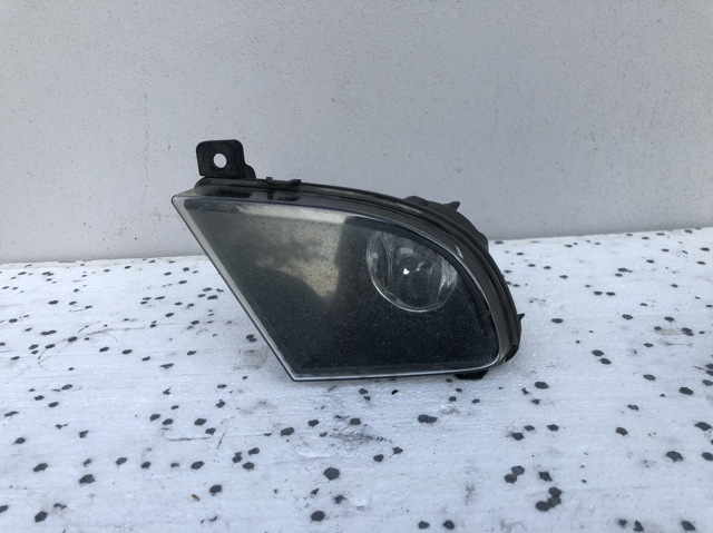 Туманка правая 63177177712 BMW