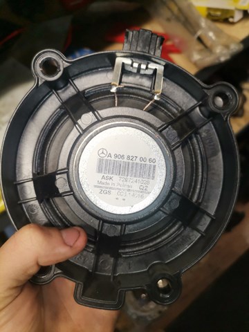 9068270060 MERCEDES Динамик передней двери купить в Черкассы