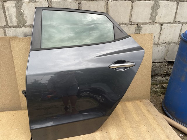 770032S000 HYUNDAI Дверь задняя левая купить в Украина