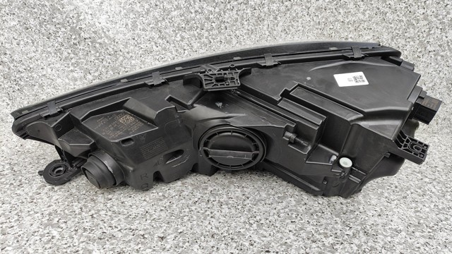 8W0941012 VAG Фара правая купить в Павлоград