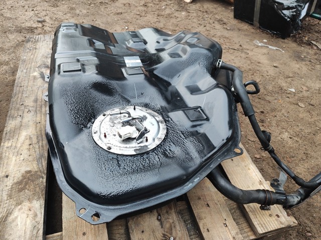 MAZDA GHT242110 Бензобак в наличии Полтава