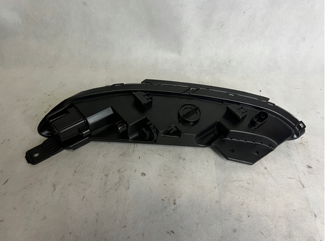 92208J9600 HYUNDAI Фара дневного света правая купить в Черкассы