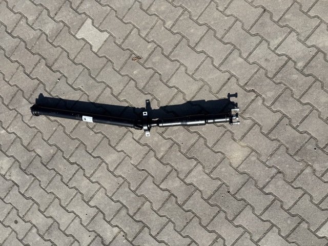 Вал карданный задний в сборе 26208849993 BMW