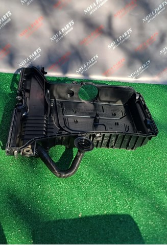 Корпус воздушного фильтра, нижняя часть 4M0133837 VAG