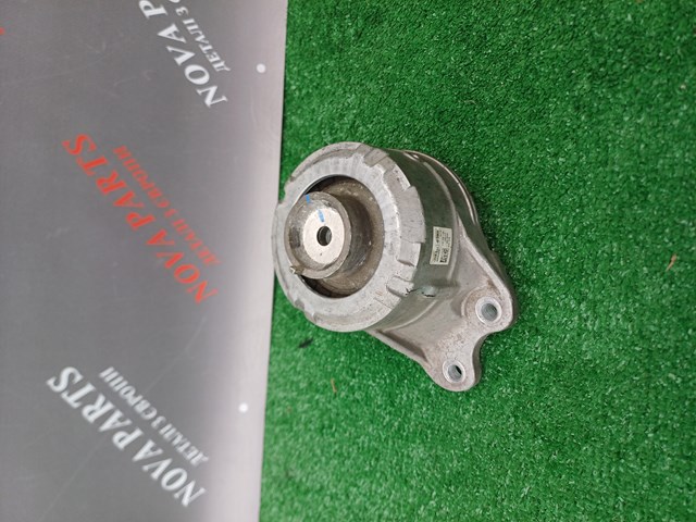 Правая подушка ДВС A2532400900 MERCEDES