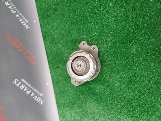 Левая опора двигателя A2532401000 MERCEDES