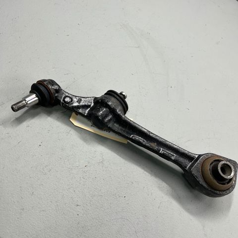 2213306807 MERCEDES Рычаг передней подвески нижний правый купить в Кривой Рог