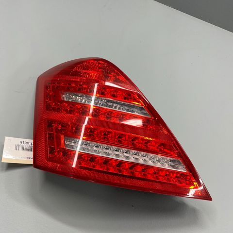 MERCEDES 2218200564 Фонарь задний левый в наличии Тернополь