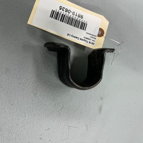 TOYOTA 48832F4010 в наличии Харьков