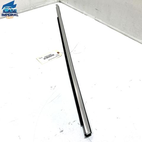 4M0853764 VAG Молдинг стекла заднего правый купить в Одесса