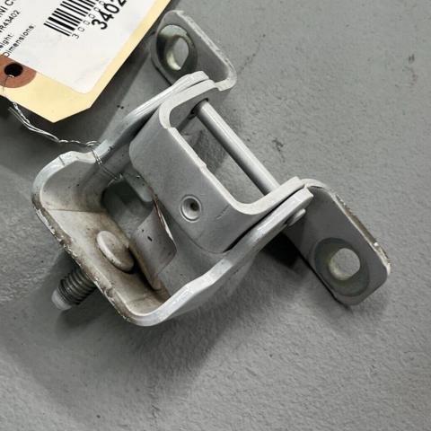 51249806460 BMW Петля крышки багажника купить в Черкассы