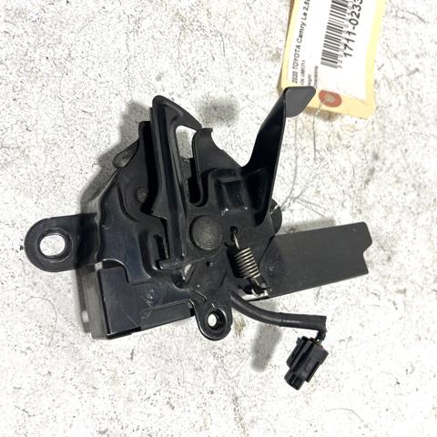 5351006330 TOYOTA Замок капота купить в Винница
