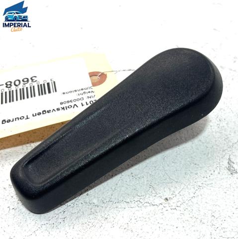 VAG 5N0881236B82V в наличии Павлоград
