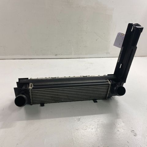 7618809 BMW Радиатор интеркуллера купить в Чернигов
