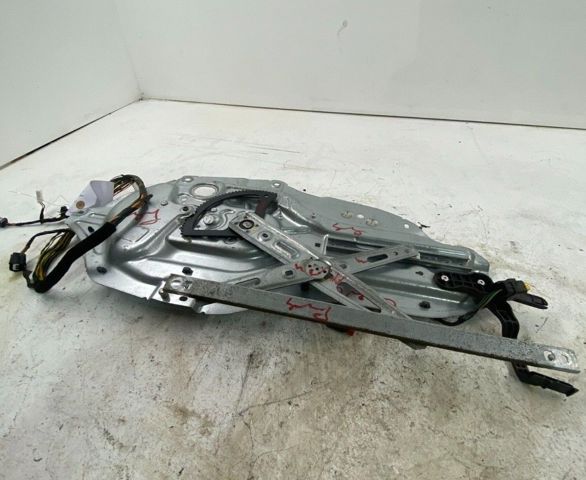 824021M010 HYUNDAI купить в Кривой Рог