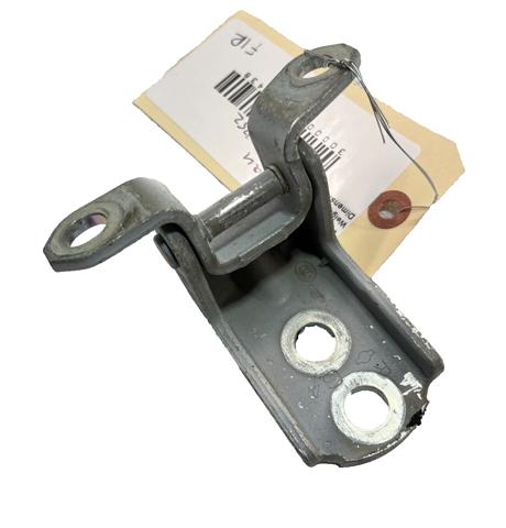 NISSAN 824214P000 Петля двери передней правой в наличии Николаев
