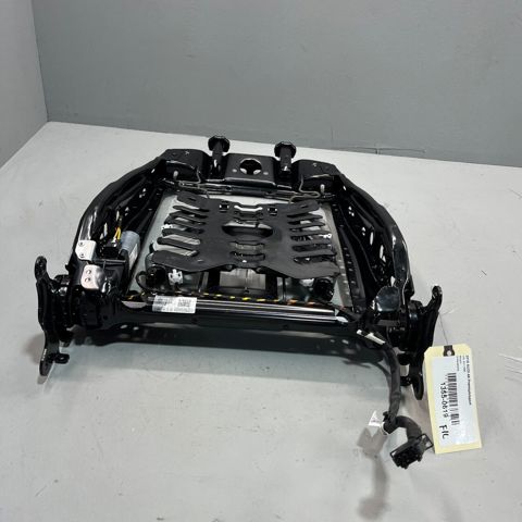 VAG 8K0959761 в наличии Ровно