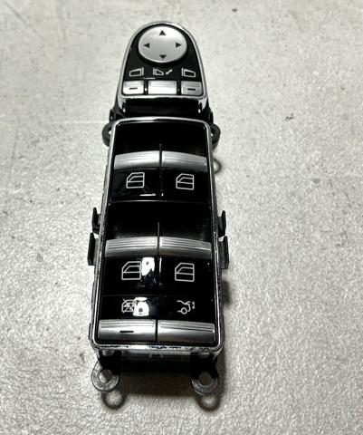 MERCEDES 2218215051 Кнопочный блок управления стеклоподъемником передний левый в наличии Винница