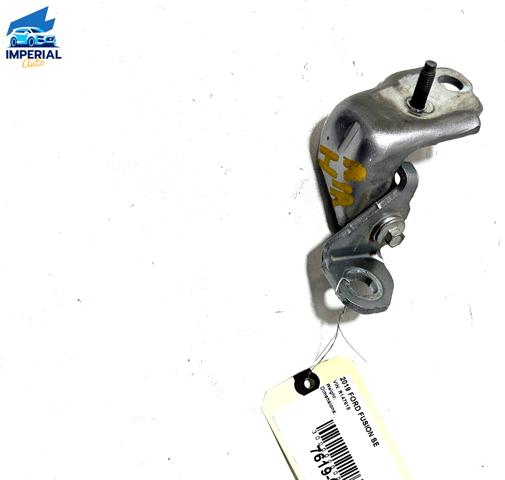 DS7Z5426811B Петля двери задней левой купить Украина