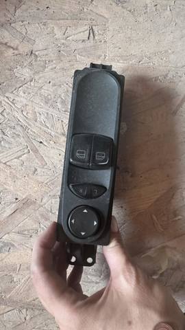 Кнопки переднего левого стекло подъемника A9065450213 MERCEDES