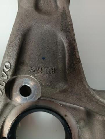 VOLVO 32221856 Цапфа передняя левая в наличии Полтава