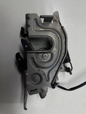 Замок капота, левый 7468347 BMW