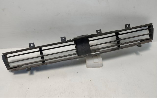 BMW 7474372 Диффузор радиатора охлаждения нижний в наличии Полтава