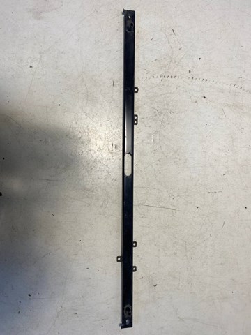 Балка под радиатор верхняя LR028303 LAND ROVER