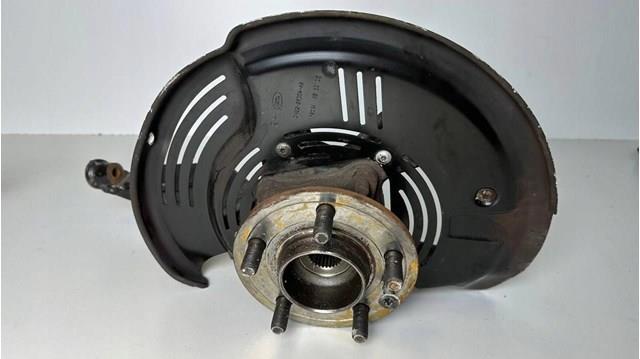 Кулак поворотный передний правый LR056468 LAND ROVER