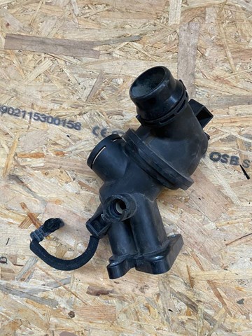 Корпус термостата в сборе LR073694 LAND ROVER