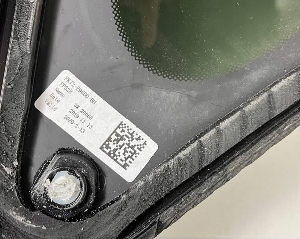 LR078379 LAND ROVER Стекло кузова (багажного отсека) правое купить в Одесса